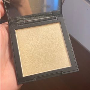 Morphe Makeup - Morphe Highlighter. ✨ Morphe Makeup - Morphe Highlighter. ✨